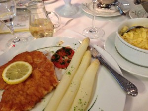 Wiener Schnitzel, Spargel and Spaetzle Dinner 7.50 Euros for Schnitzel, 16.90 Euros for Spargel = 24.40 Euros for this dinner + wine