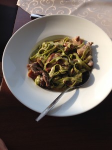 Spinach Noodle with Beef Strips