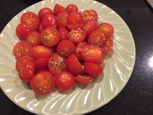 Cherry tomatoes cut  the EZ way