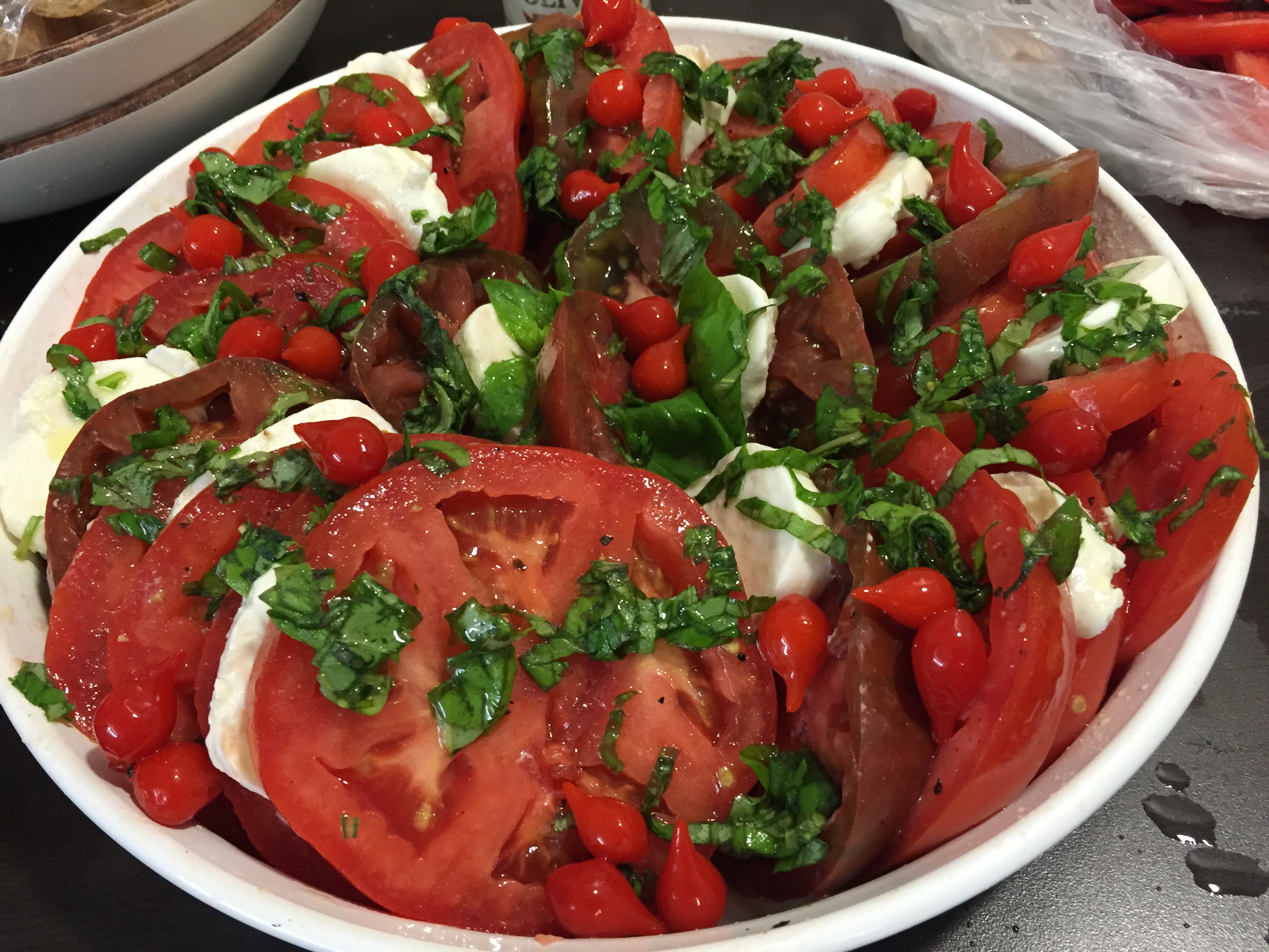 Tomato Basil Salad +++